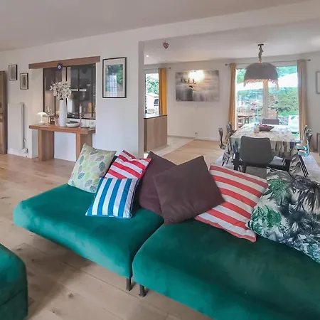 Holiday home 4 Bedroom Beautiful In *